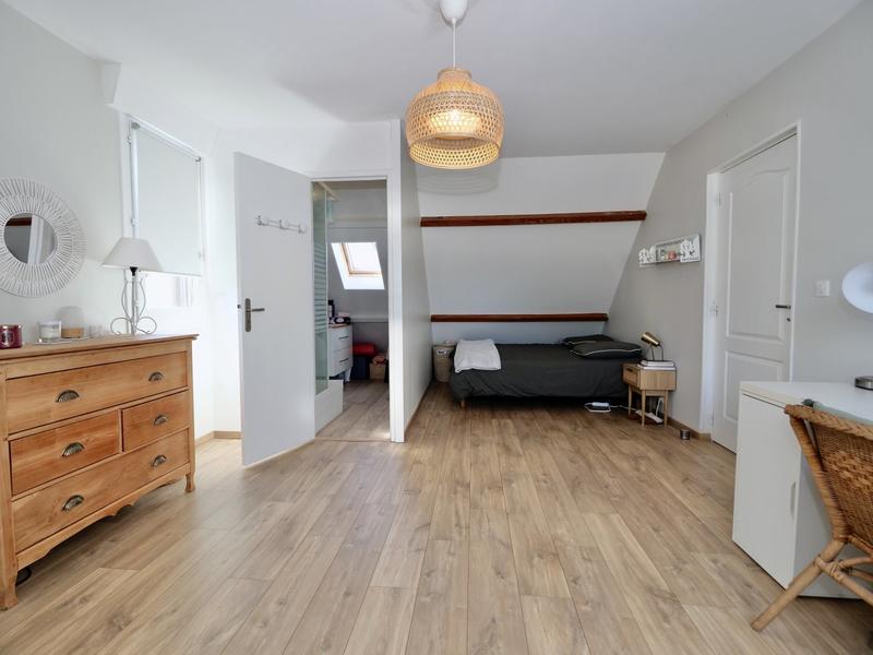 Maison - 181 m² - 7 pièces