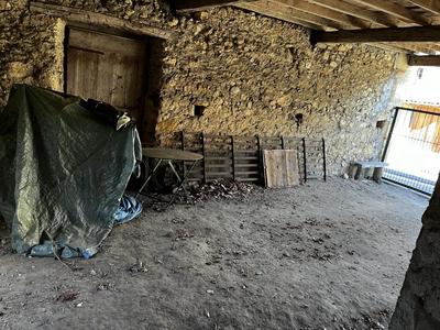 Maison - 200 m² - 3 pièces