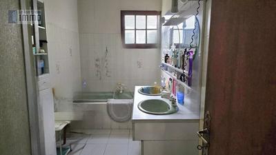 Maison - 92 m² - 5 pièces