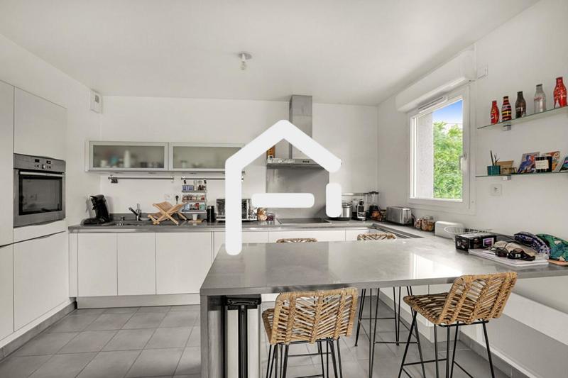 Appartement - 65 m² - 3 pièces