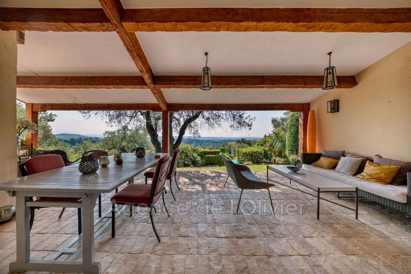 Maison - 187 m² - 9 pièces