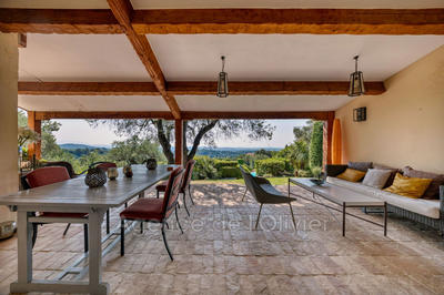 Maison - 187 m² - 9 pièces