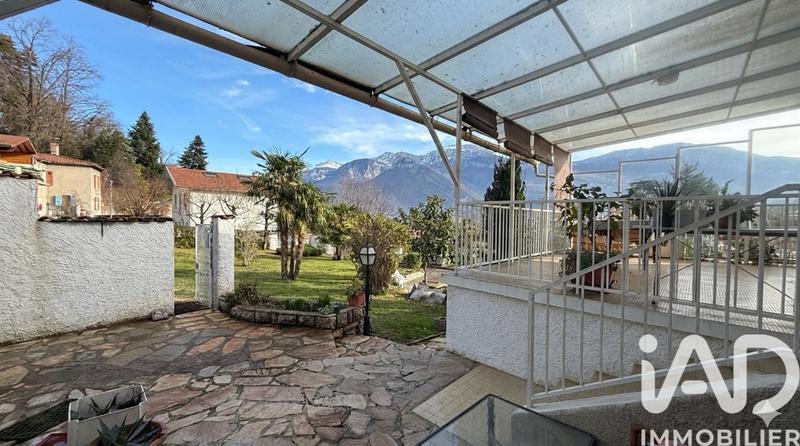 Maison - 163 m² - 6 pièces