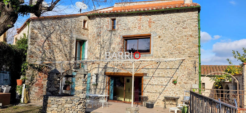 Maison traditionnelle - 300 m² - 16 pièces