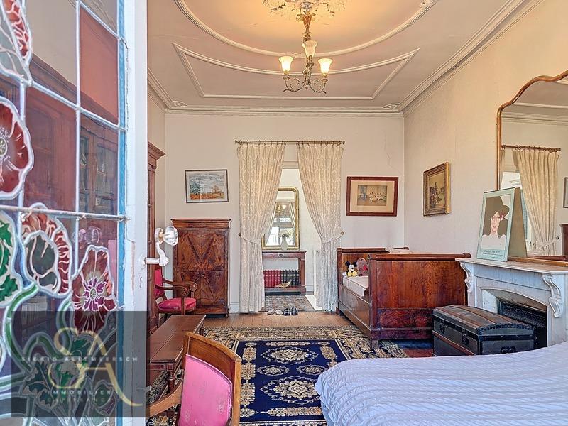 Immeuble - 1 100 m² - 15 pièces