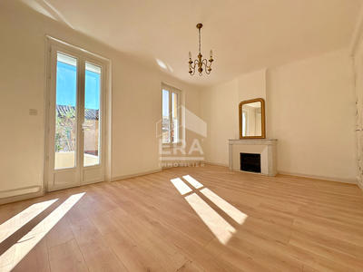 Maison - 184 m² - 5 pièces