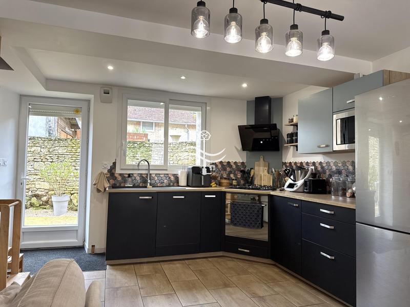 Maison - 93 m² - 4 pièces