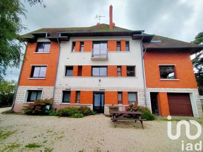 Maison - 303 m² - 9 pièces