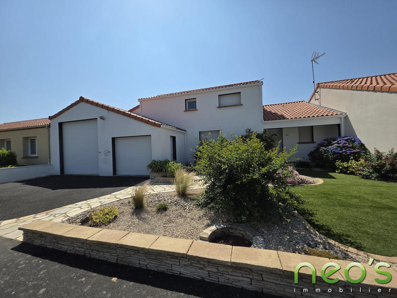 Maison - 146 m² - 4 pièces