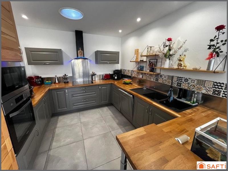 Maison - 127 m² - 6 pièces