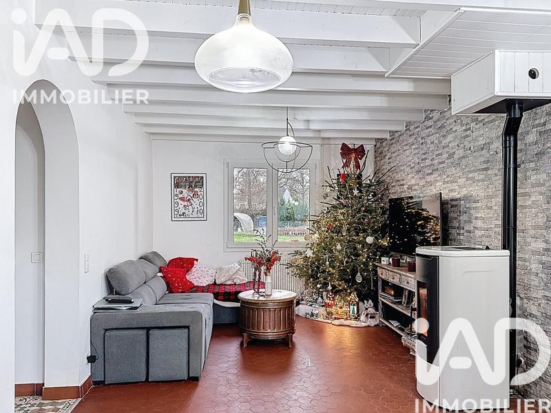 Maison - 90 m² - 5 pièces