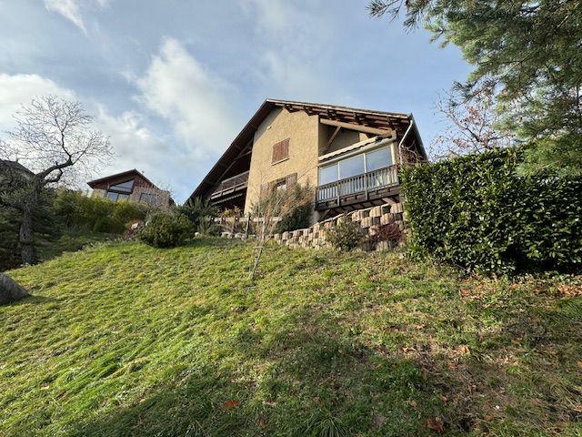 Maison - 185 m² - 5 pièces