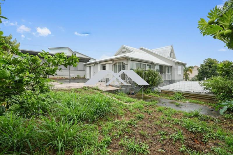 Maison - 170 m² - 6 pièces