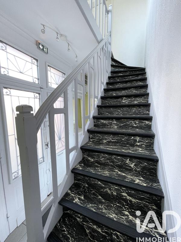 Maison - 206 m² - 10 pièces