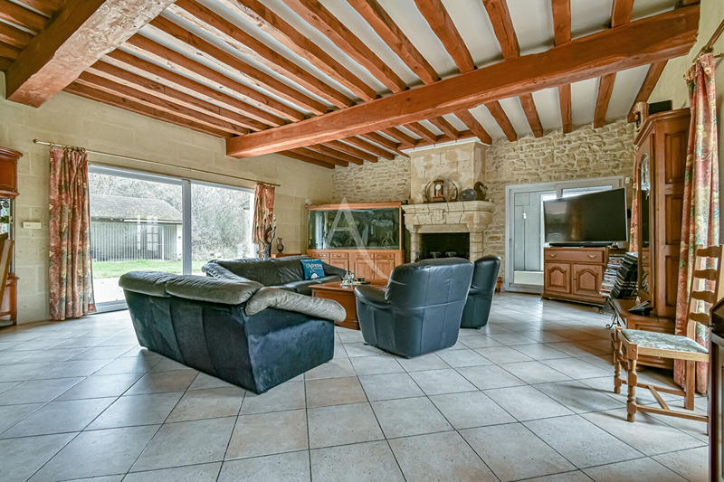 Demeure - 457 m² - 9 pièces