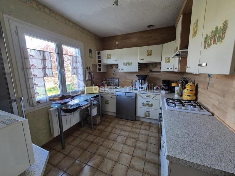 Maison - 90 m² - 5 pièces