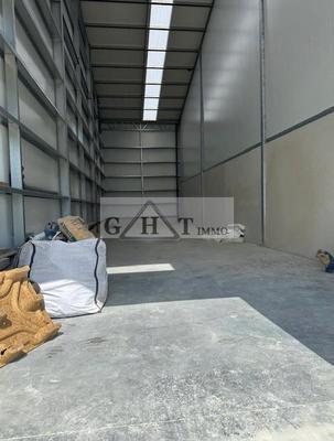 Entrepôt - 120 m²