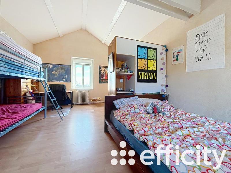 Maison - 184 m² - 6 pièces