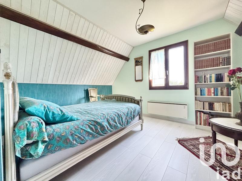 Maison - 215 m² - 8 pièces