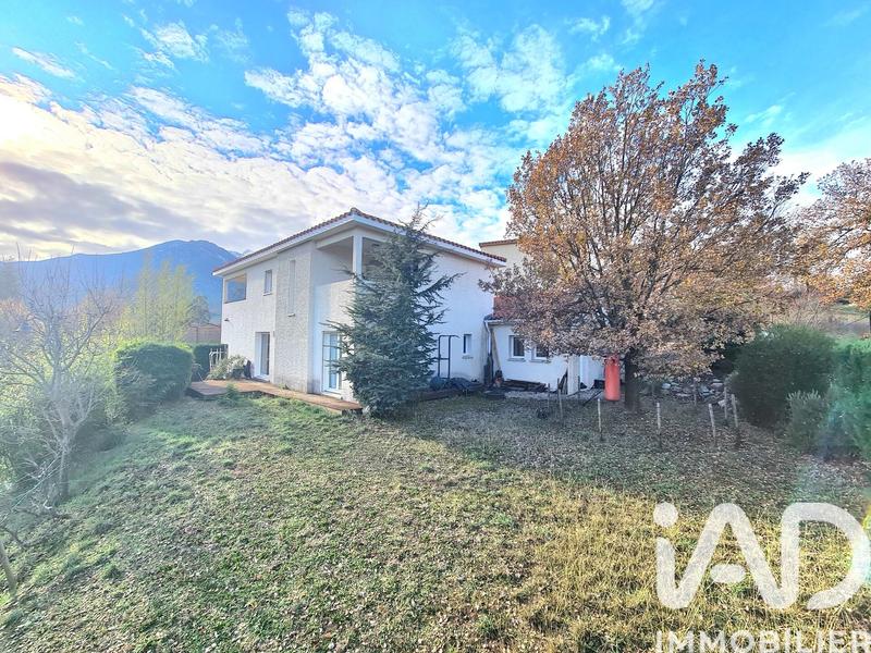 Maison de maîtres - 150 m² - 5 pièces