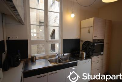 Appartement - 100 m² - 5 pièces