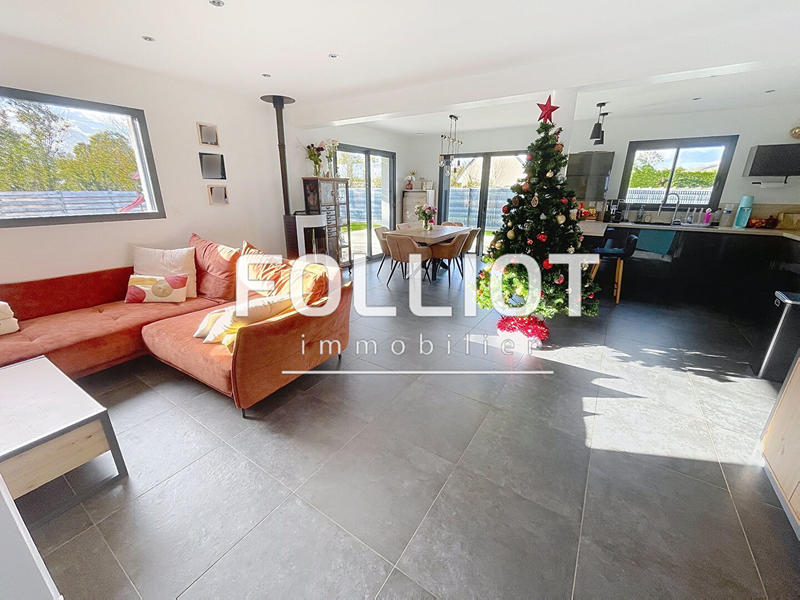 Maison - 143 m² - 6 pièces