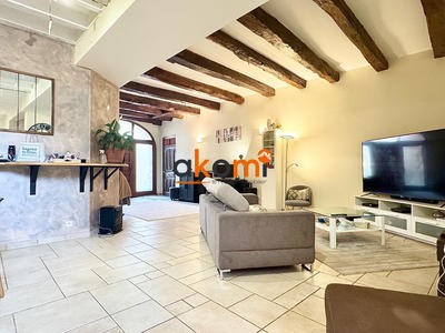 Maison - 180 m² - 5 pièces