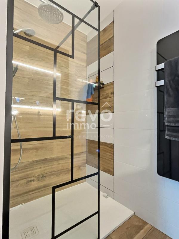 Maison - 137 m² - 5 pièces