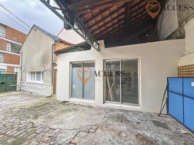 Local commercial - 60 m² - 1 pièce