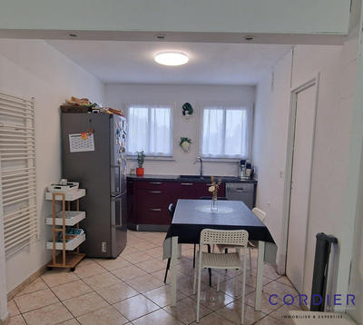 Appartement - 89 m² - 5 pièces