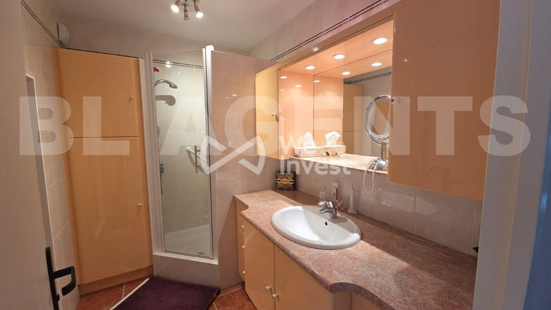 Appartement - 89 m² - 5 pièces