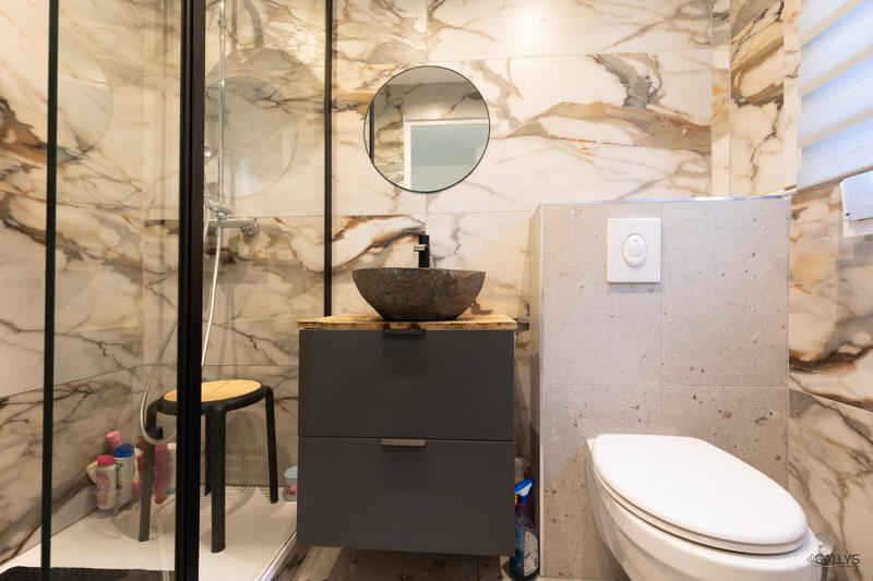 Maison - 162 m² - 9 pièces