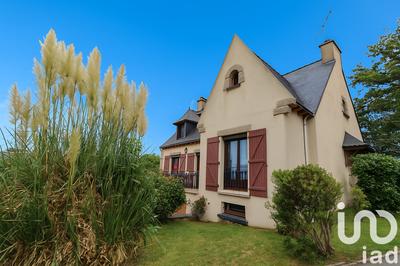 Maison - 161 m² - 8 pièces