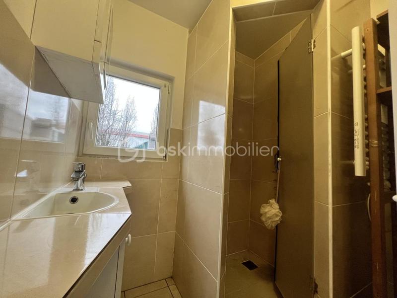 Maison - 143 m² - 7 pièces