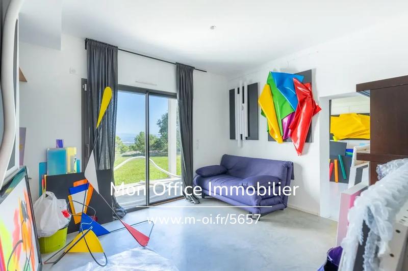 Maison - 272 m² - 7 pièces