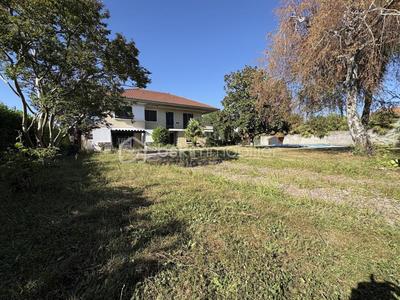 Maison - 171 m² - 8 pièces