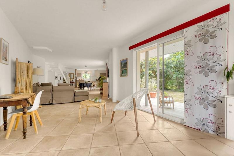 Villa - 170 m² - 5 pièces