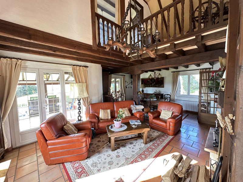 Maison - 158 m² - 7 pièces