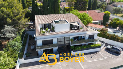 Appartement - 125 m² - 5 pièces