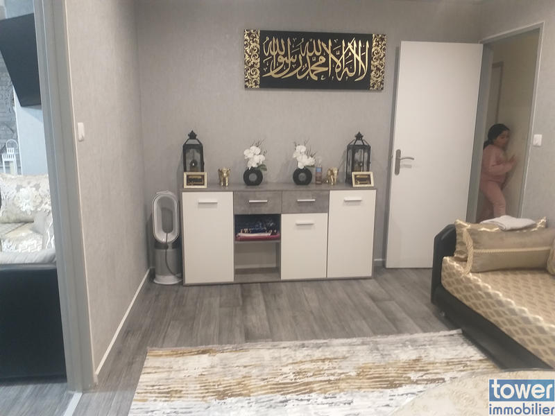 Appartement - 90 m² - 5 pièces