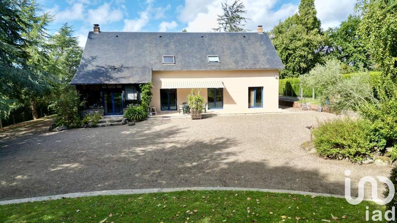 Maison - 257 m² - 8 pièces