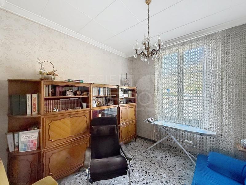 Maison - 166 m² - 6 pièces