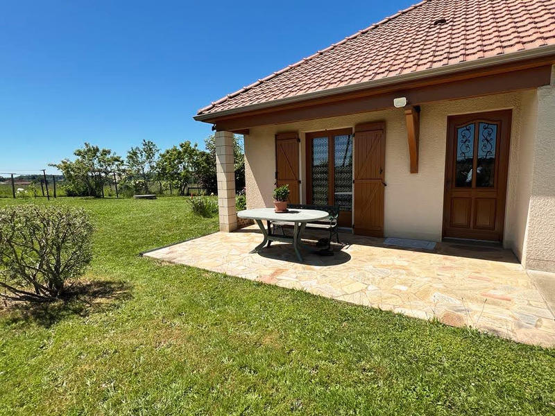 Maison - 90 m² - 5 pièces