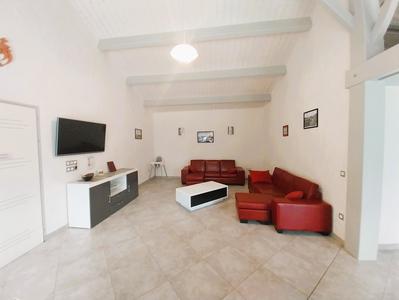 Maison - 187 m² - 7 pièces