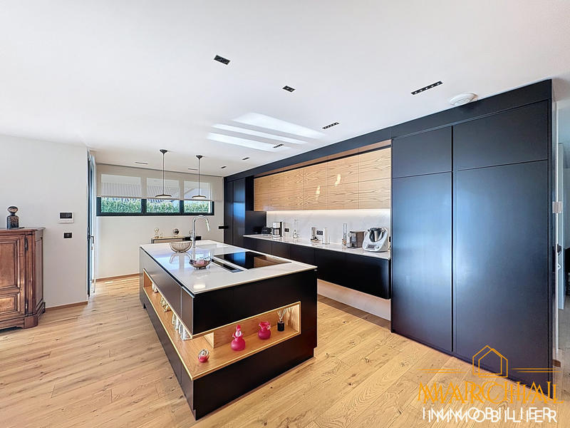 Villa - 202 m² - 5 pièces