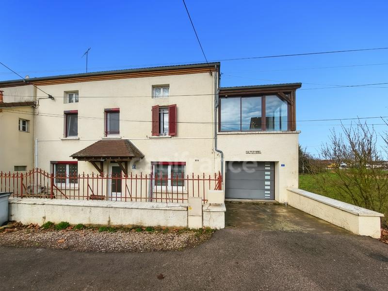 Maison - 161 m² - 6 pièces