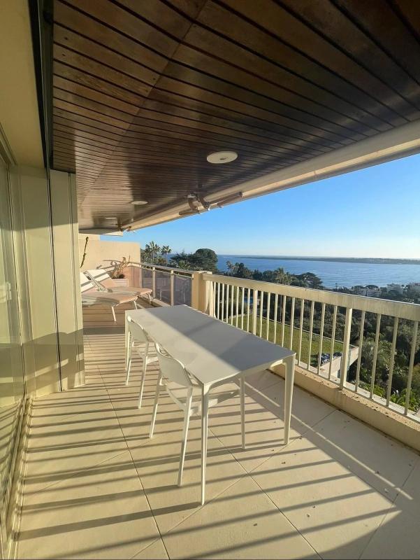 Appartement - 130 m² - 3 pièces