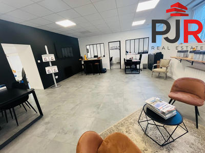 Local commercial - 127 m²