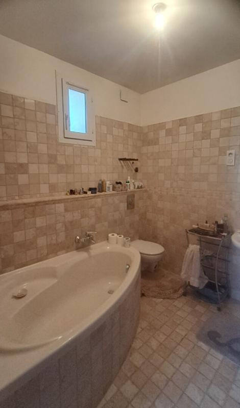 Maison - 226 m² - 8 pièces