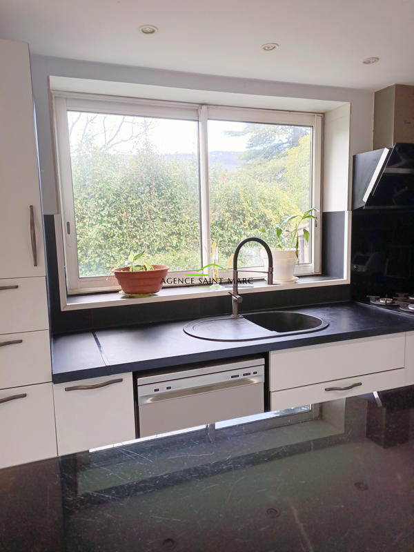 Maison - 158 m² - 7 pièces